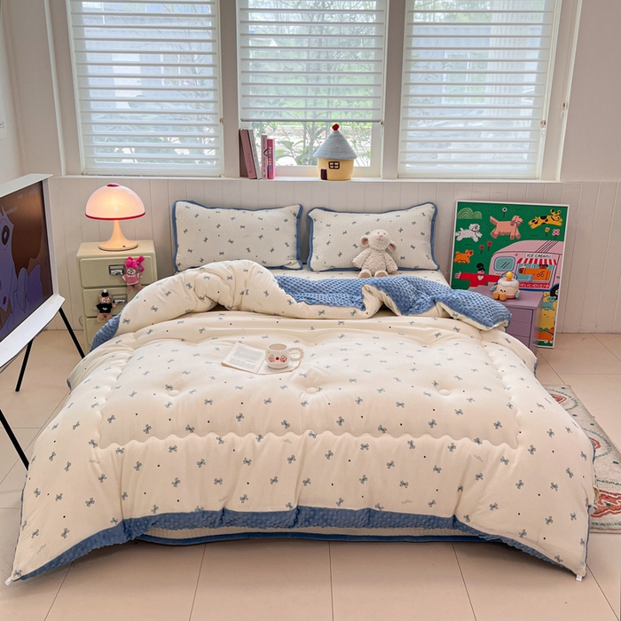 91家纺网 家纺一手货源 找家纺 铺尚美家纺 2025新款云感双层纱ins少女心可爱系加厚豆豆被床盖暖梦系列（小红书推荐） 小蓝蝶