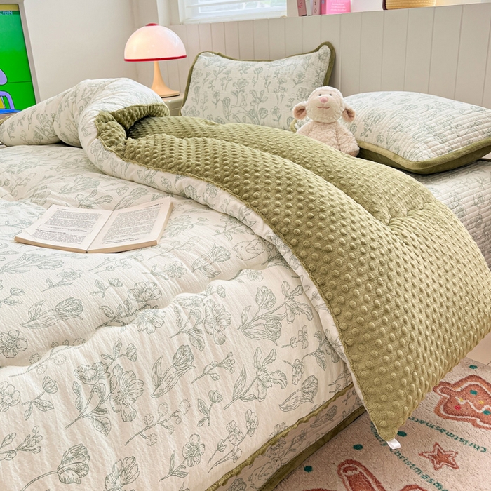 91家纺网 家纺一手货源 找家纺 铺尚美家纺 2025新款云感双层纱ins少女心可爱系加厚豆豆被床盖暖梦系列（小红书推荐） 线条兔