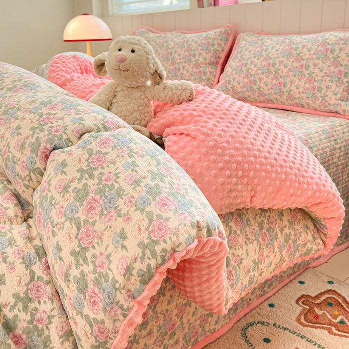 91家纺网 家纺一手货源 找家纺 铺尚美家纺 2025新款云感双层纱ins少女心可爱系加厚豆豆被床盖暖梦系列（小红书推荐） 童话集