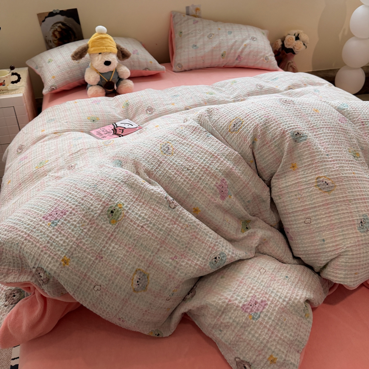 91家纺网 家纺一手货源 找家纺 雅居纺家纺 2025新款全棉华夫格+牛奶绒印花四件套 华夫格-牛奶绒 粉色小熊