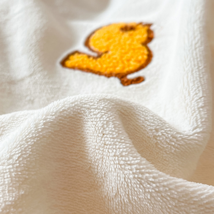 91家纺网 家纺一手货源 找家纺 （总）雅居纺家纺 2025新款三丽鸥大版卡通毛巾绣牛奶绒四件套