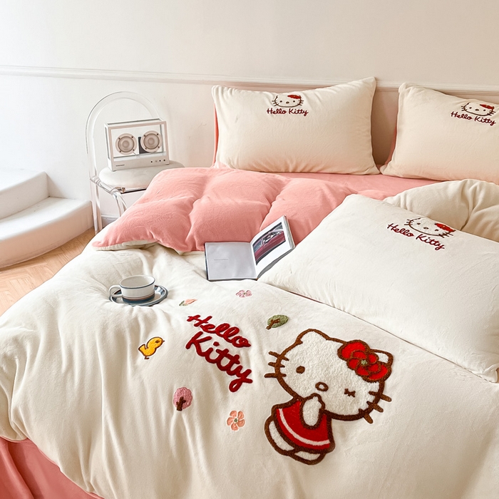 91家纺网 家纺一手货源 找家纺 雅居纺家纺 2025新款三丽鸥大版卡通毛巾绣牛奶绒四件套 公主KT