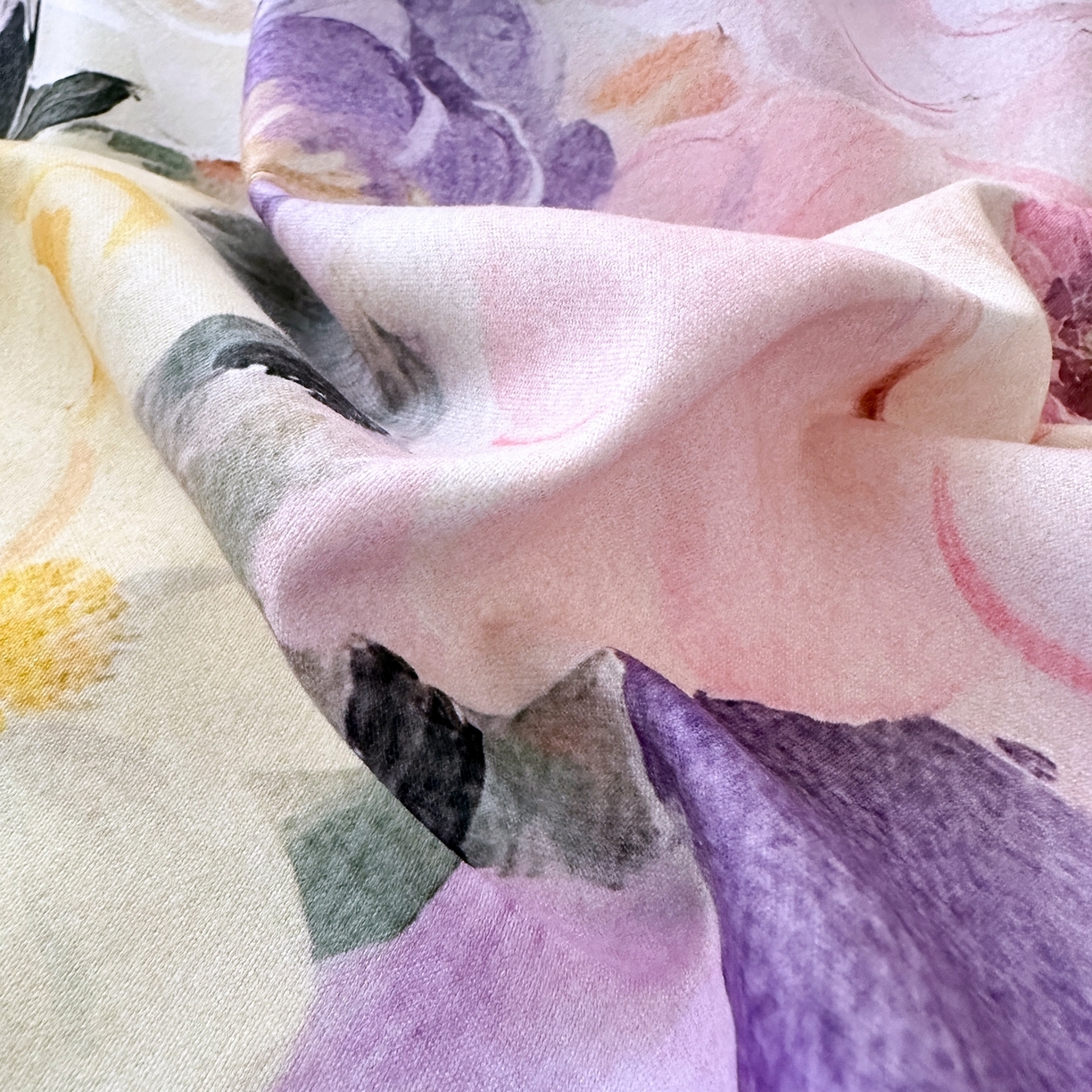 91家纺网 家纺一手货源 找家纺 典雅家纺 2025新款A类140克秋冬加厚磨毛数码印花四件套磨毛四件套 花海-熏衣紫