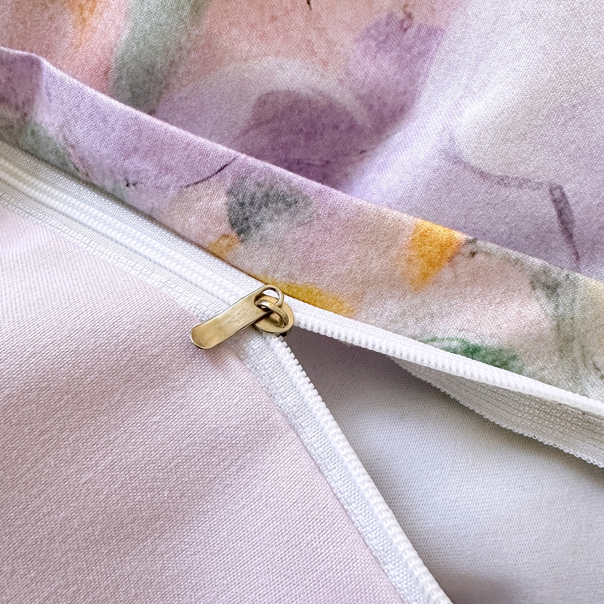 91家纺网 家纺一手货源 找家纺 典雅家纺 2025新款A类140克秋冬加厚磨毛数码印花四件套磨毛四件套 花海-熏衣紫