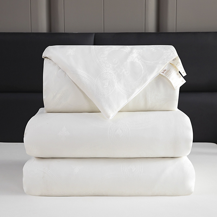 91家纺网 家纺一手货源 找家纺 （总）亿莱鑫 2025新款亲肤暖糯蛋白被子母被