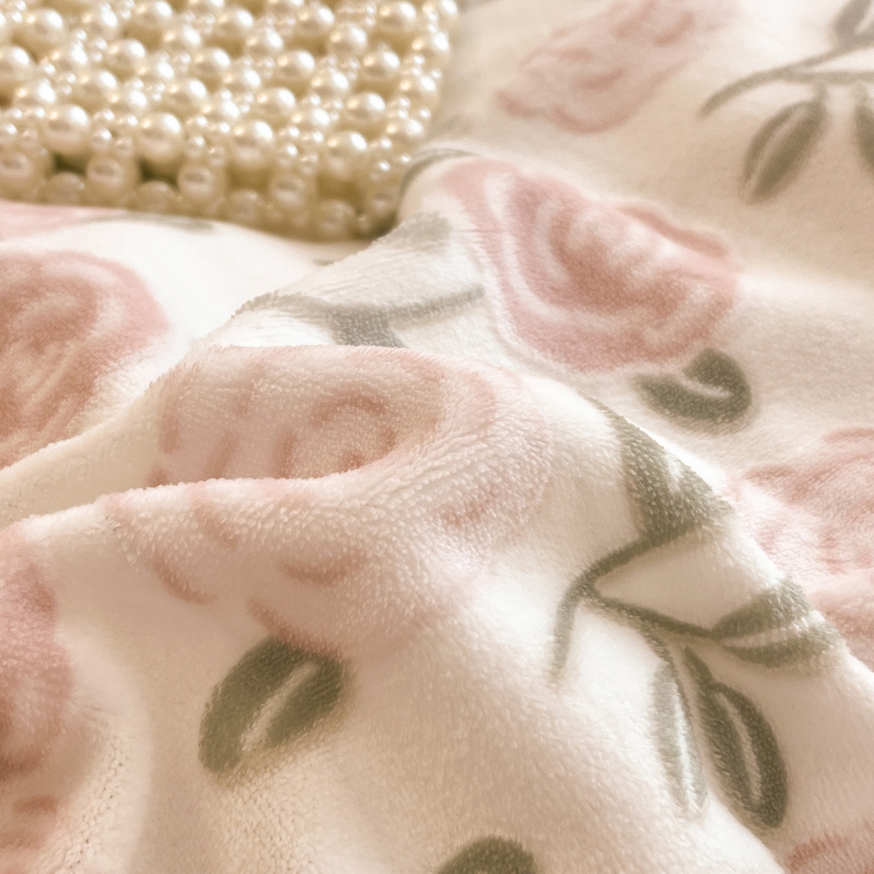 91家纺网 家纺一手货源 找家纺 如一 2025新款3D雕花绒牛奶绒四件套第二批 繁花-粉