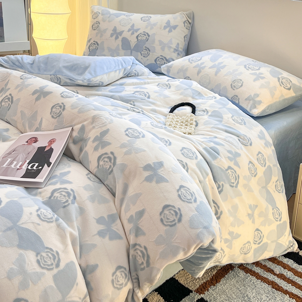 91家纺网 家纺一手货源 找家纺 如一 2025新款3D雕花绒牛奶绒四件套第二批 蝴蝶-天蓝