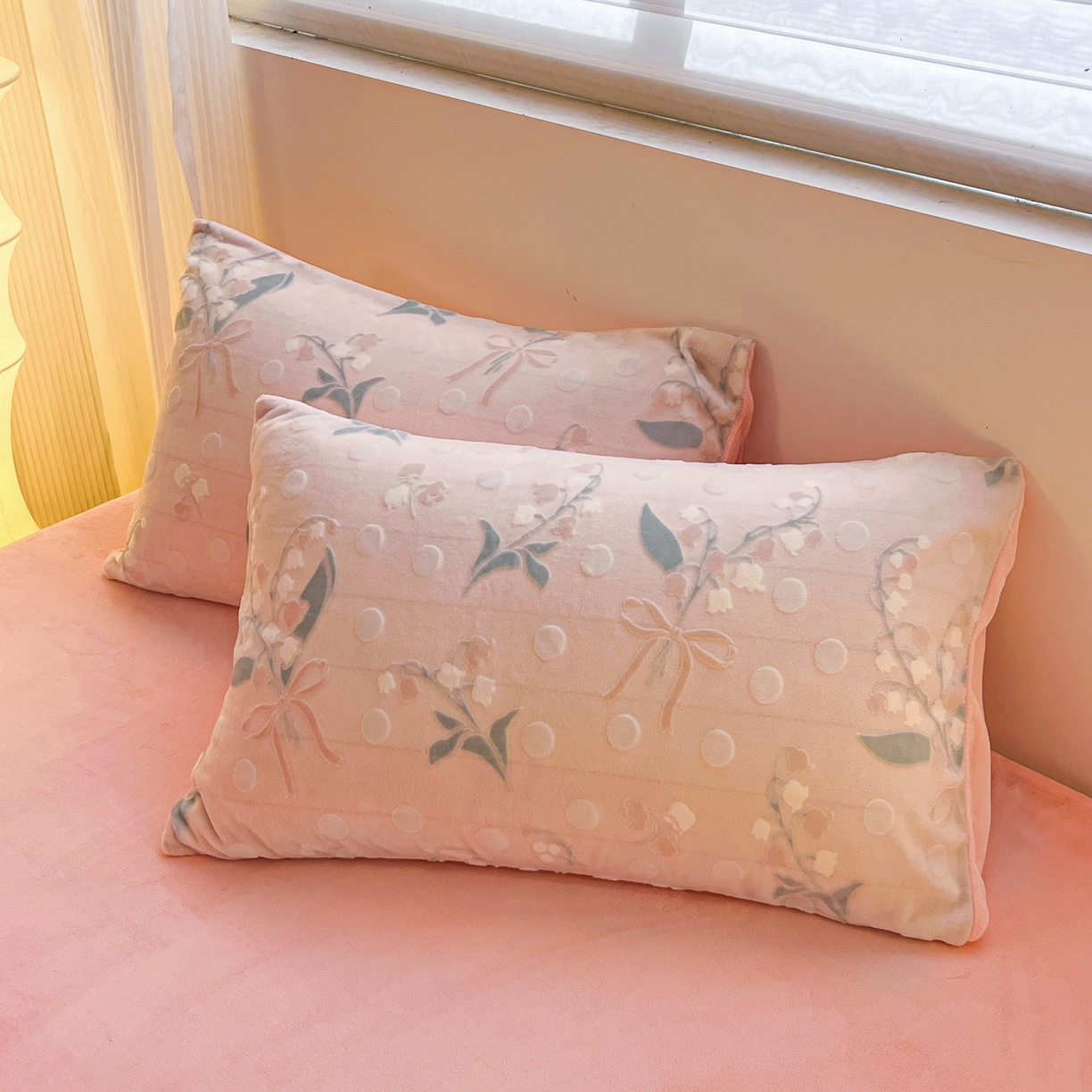 91家纺网 家纺一手货源 找家纺 如一 2025新款3D雕花绒牛奶绒四件套第二批 花颜-粉