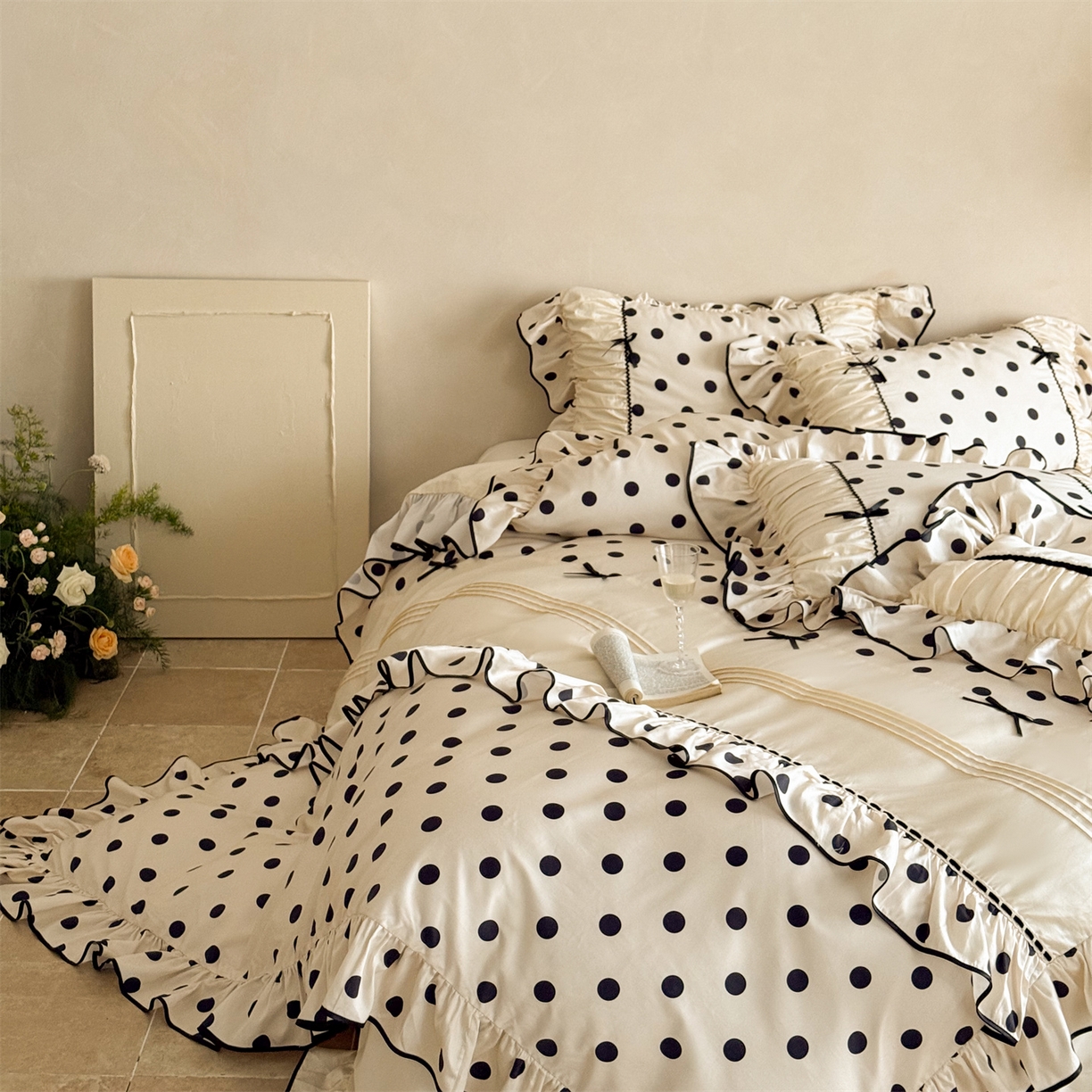 91家纺网 家纺一手货源 找家纺 （总）2024新款兔兔绒牛奶绒四件套-谜踪