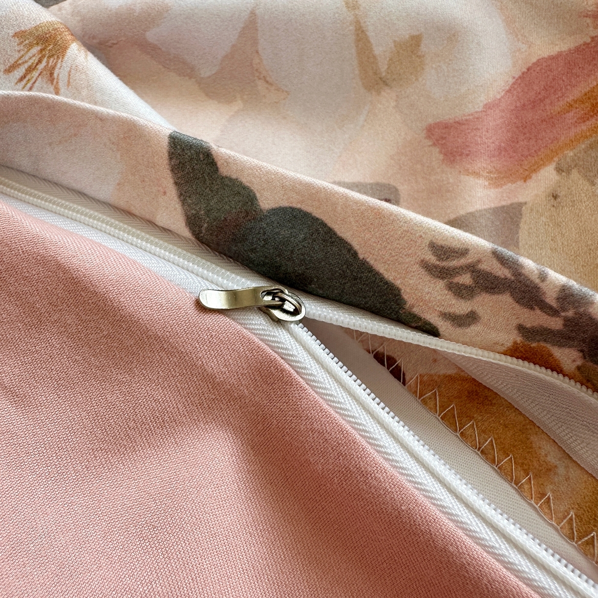 91家纺网 家纺一手货源 找家纺 典雅家纺 2025新款A类140克秋冬加厚磨毛数码印花四件套磨毛四件套 梦巴黎