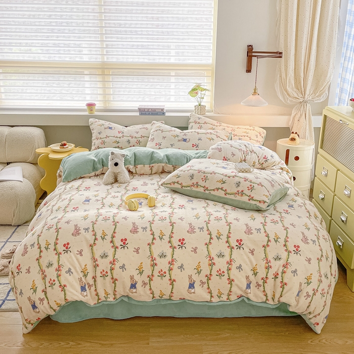 91家纺网 家纺一手货源 找家纺 （总）雅居纺家纺 2025新款高克重牛奶绒印花四件套