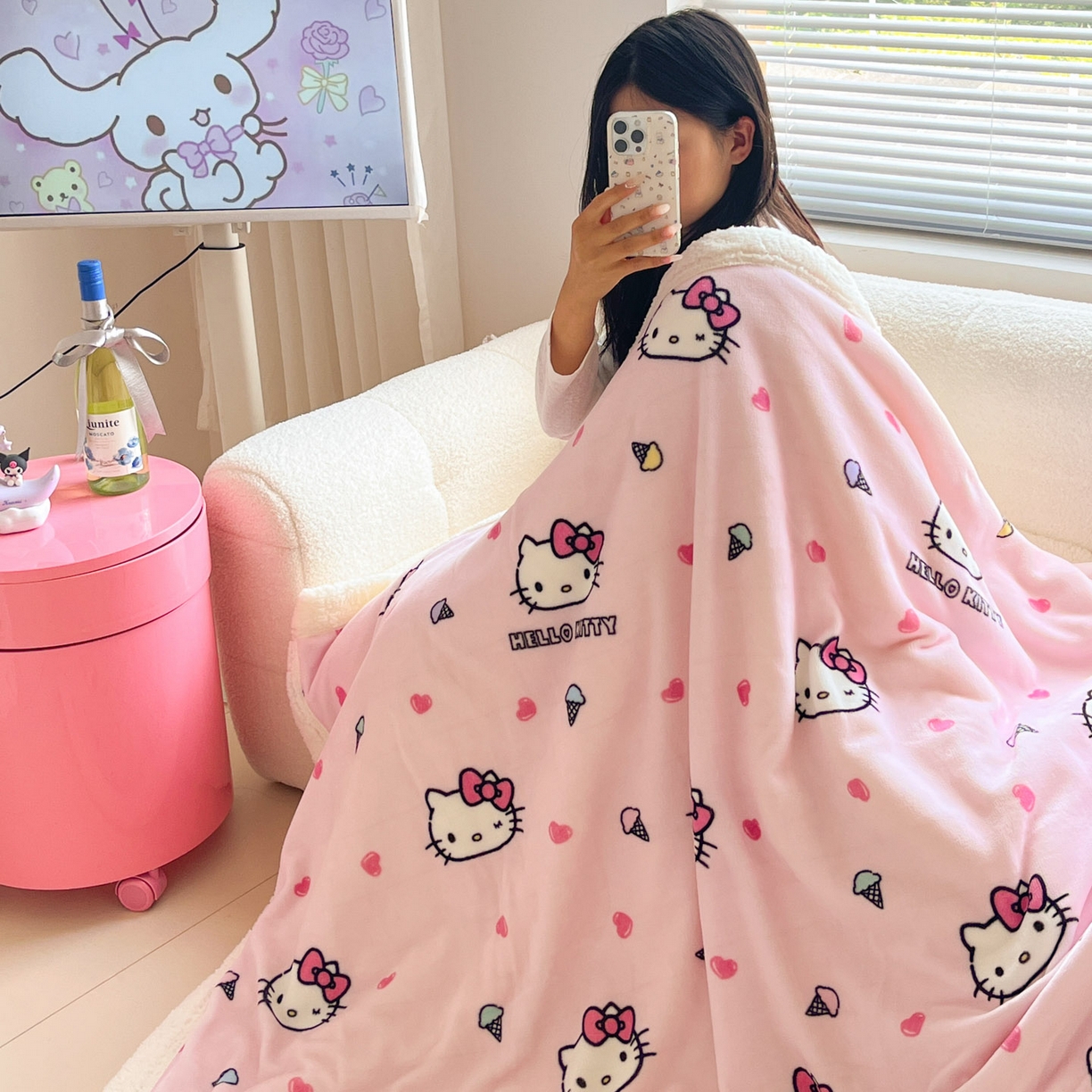 91家纺网 家纺一手货源 找家纺 暮思家居 2025新款三丽鸥正版授权少女可爱卡通加厚牛奶绒羊羔绒毛毯多功能四季毛毯 羊羔绒-甜筒KT