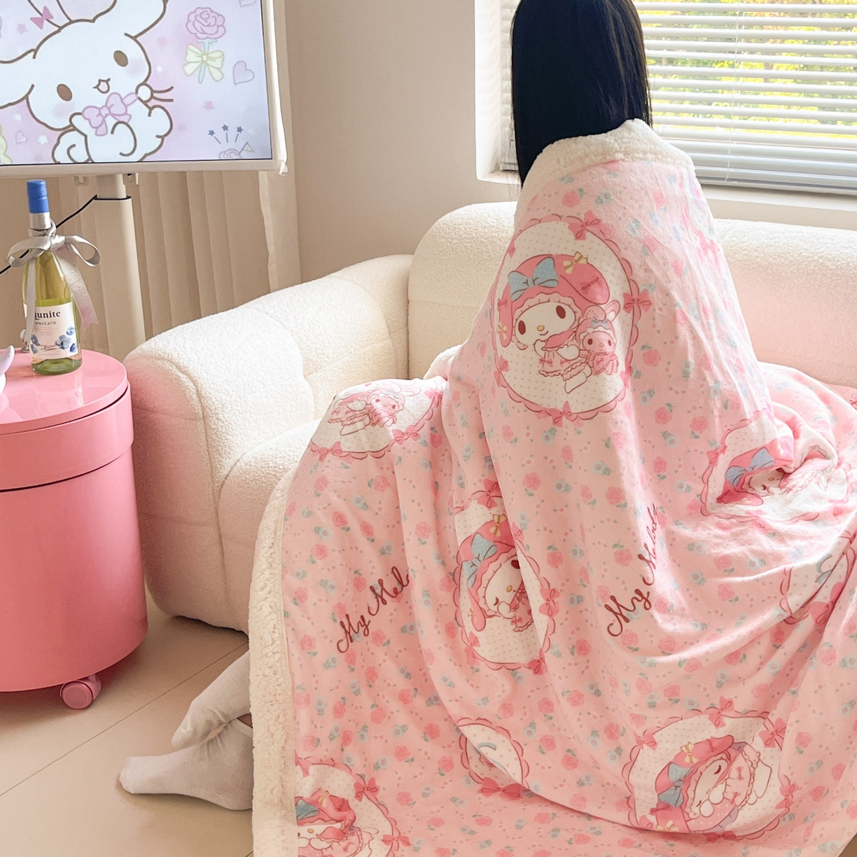 91家纺网 家纺一手货源 找家纺 暮思家居 2025新款三丽鸥正版授权少女可爱卡通加厚牛奶绒羊羔绒毛毯多功能四季毛毯 羊羔绒-花花美乐蒂