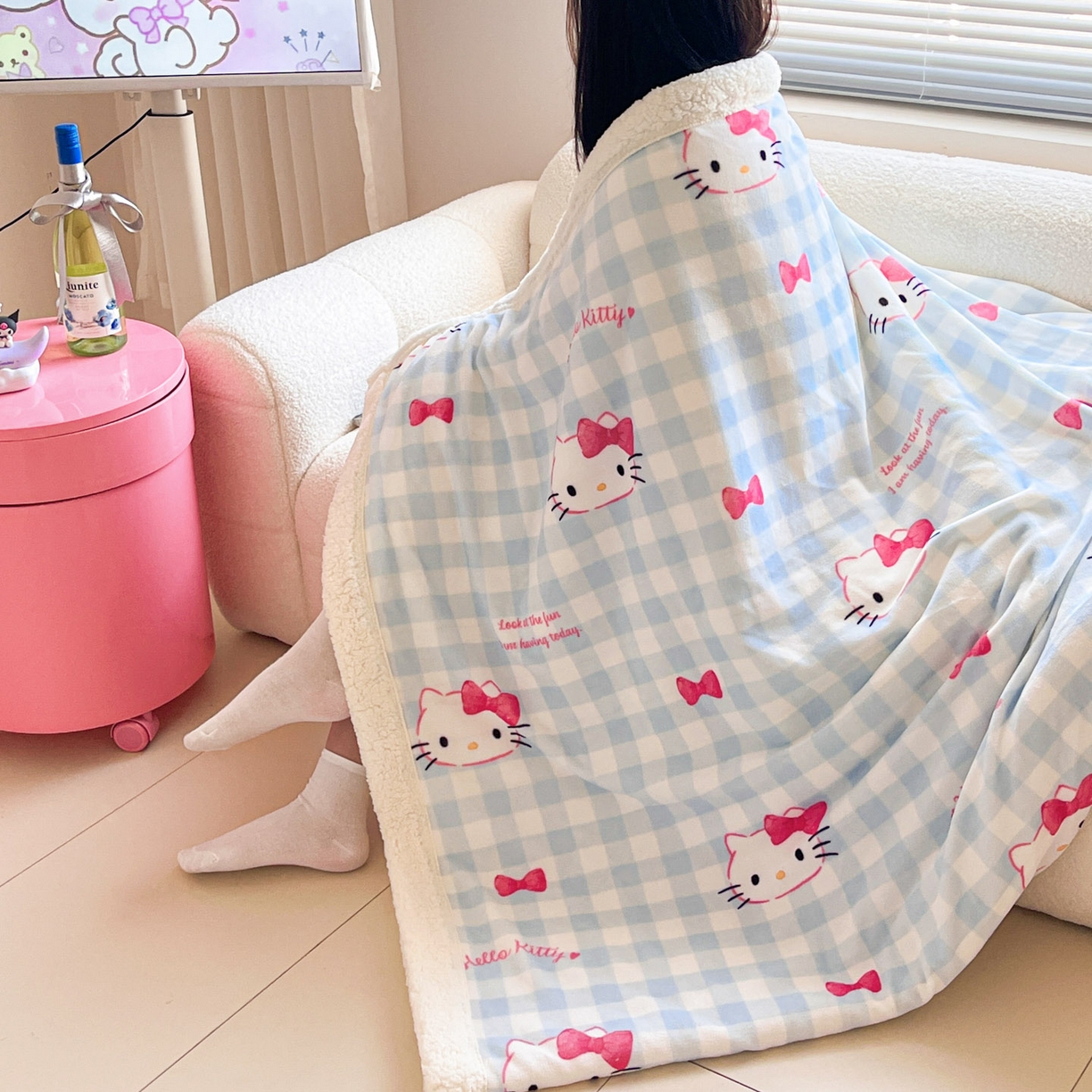 91家纺网 家纺一手货源 找家纺 暮思家居 2025新款三丽鸥正版授权少女可爱卡通加厚牛奶绒羊羔绒毛毯多功能四季毛毯 羊羔绒-乖巧KT