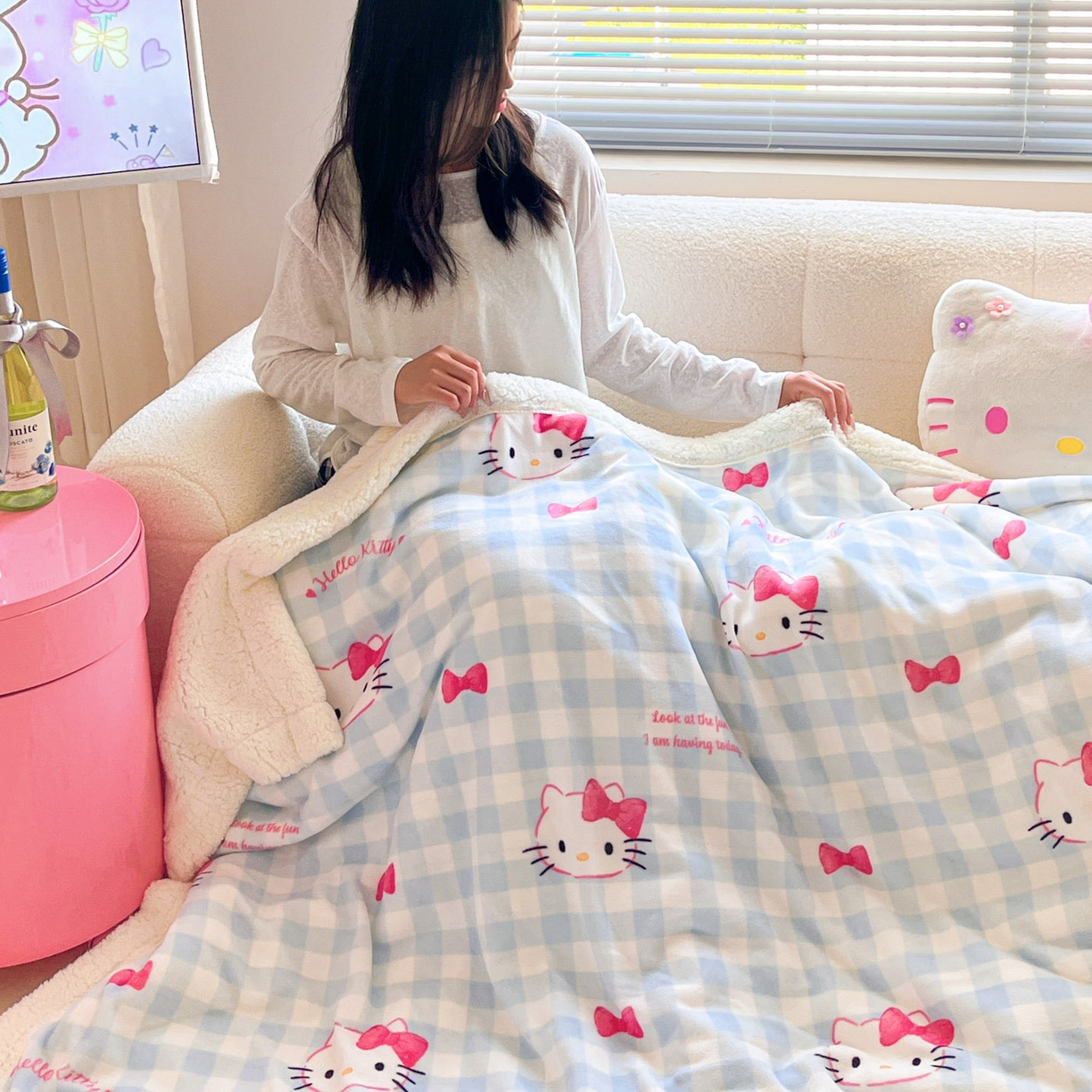 91家纺网 家纺一手货源 找家纺 暮思家居 2025新款三丽鸥正版授权少女可爱卡通加厚牛奶绒羊羔绒毛毯多功能四季毛毯 羊羔绒-乖巧KT