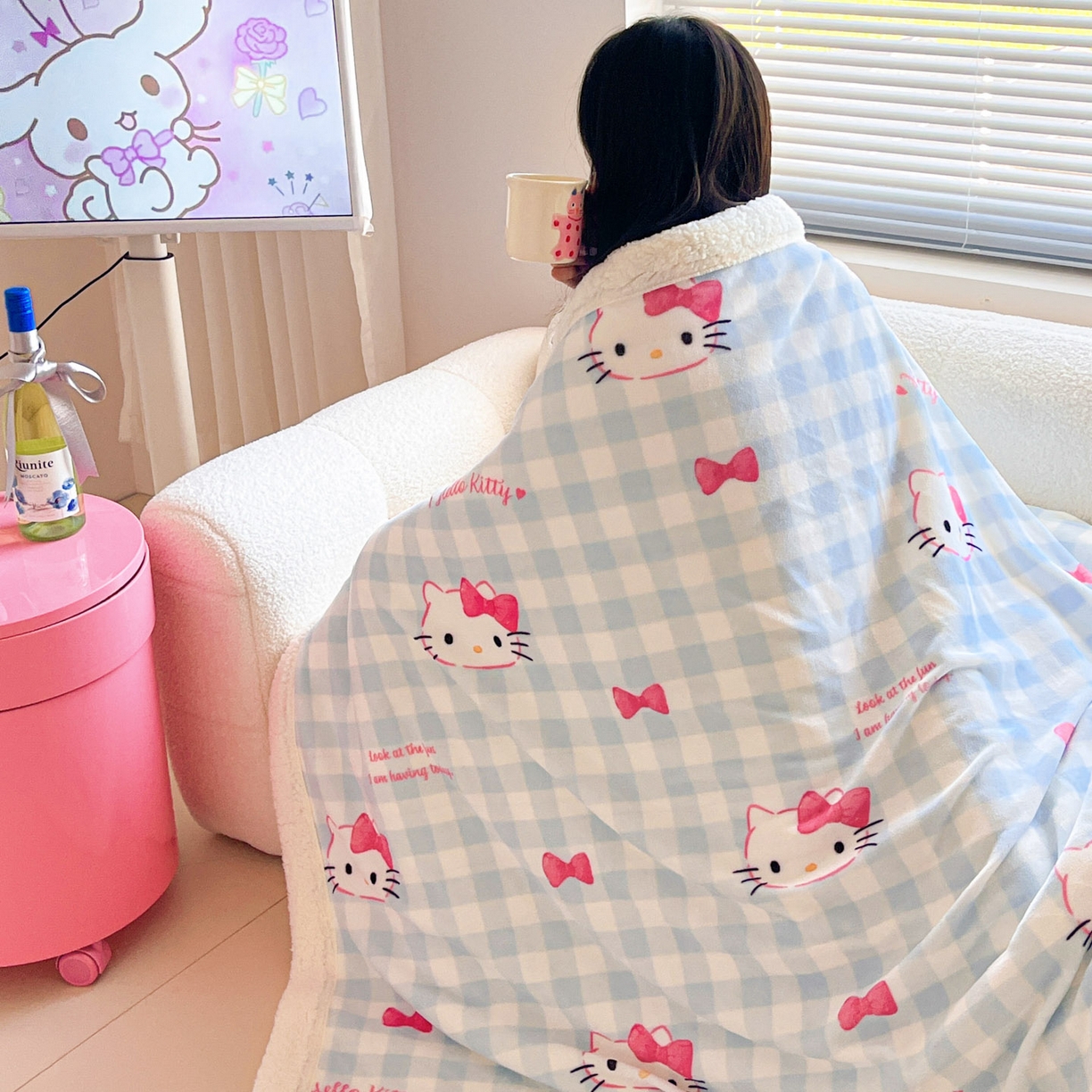 91家纺网 家纺一手货源 找家纺 暮思家居 2025新款三丽鸥正版授权少女可爱卡通加厚牛奶绒羊羔绒毛毯多功能四季毛毯 羊羔绒-乖巧KT