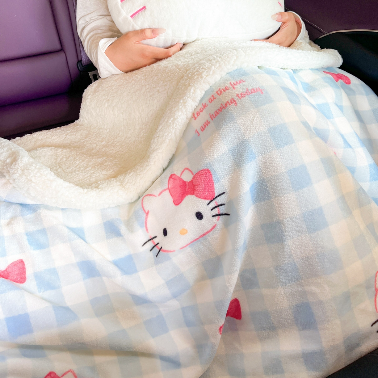 91家纺网 家纺一手货源 找家纺 暮思家居 2025新款三丽鸥正版授权少女可爱卡通加厚牛奶绒羊羔绒毛毯多功能四季毛毯 羊羔绒-乖巧KT