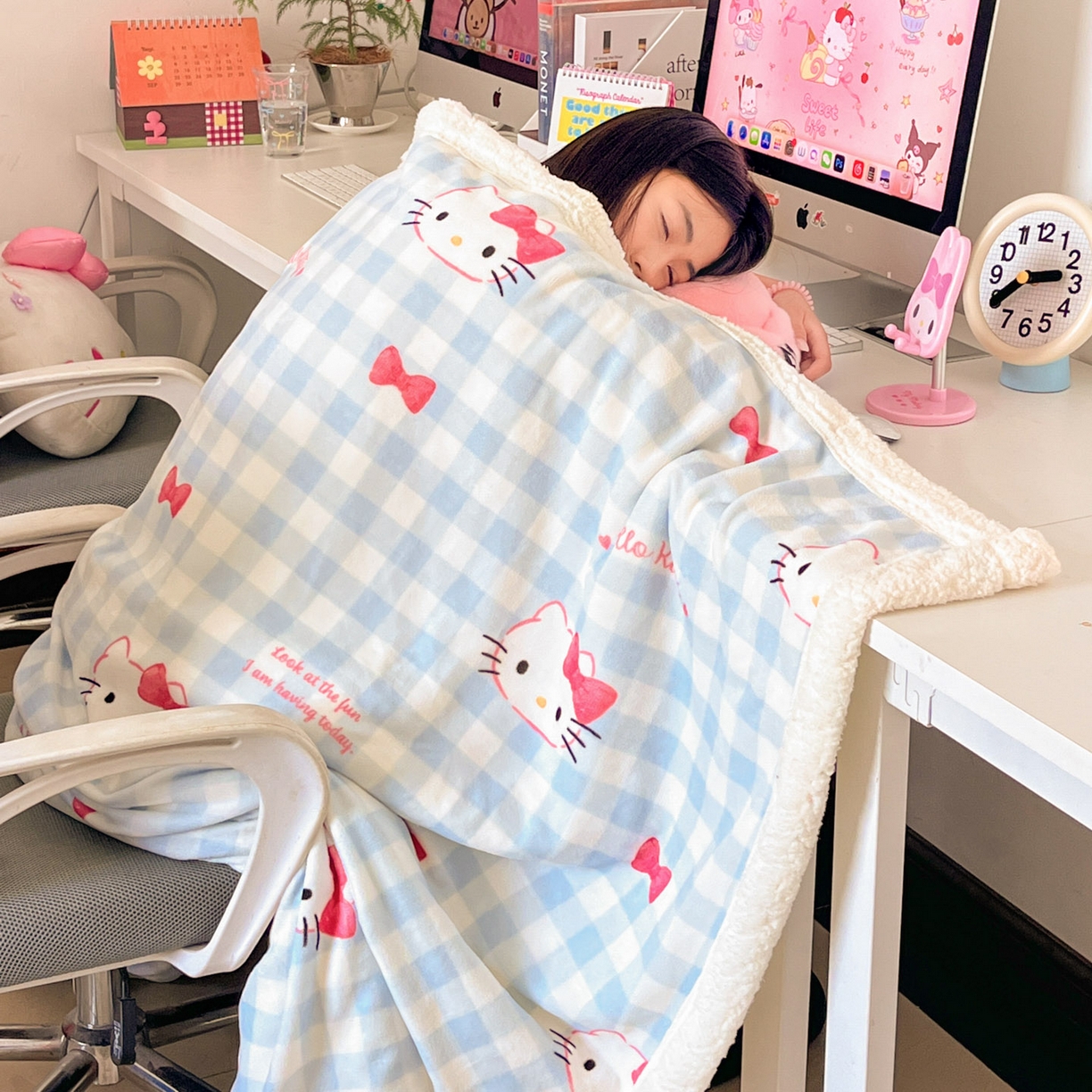 91家纺网 家纺一手货源 找家纺 暮思家居 2025新款三丽鸥正版授权少女可爱卡通加厚牛奶绒羊羔绒毛毯多功能四季毛毯 羊羔绒-乖巧KT