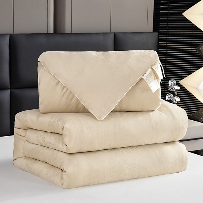 91家纺网 家纺一手货源 找家纺 亿莱鑫 2025新款亲肤暖糯蛋白被子母被 香槟色