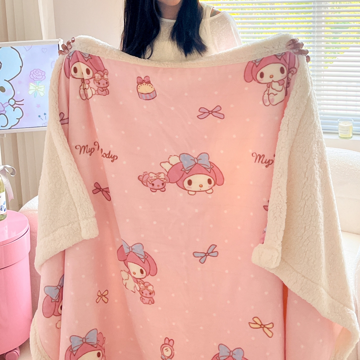 91家纺网 家纺一手货源 找家纺 暮思家居 2025新款三丽鸥正版授权少女可爱卡通加厚牛奶绒羊羔绒毛毯多功能四季毛毯 羊羔绒-蝴蝶结KT