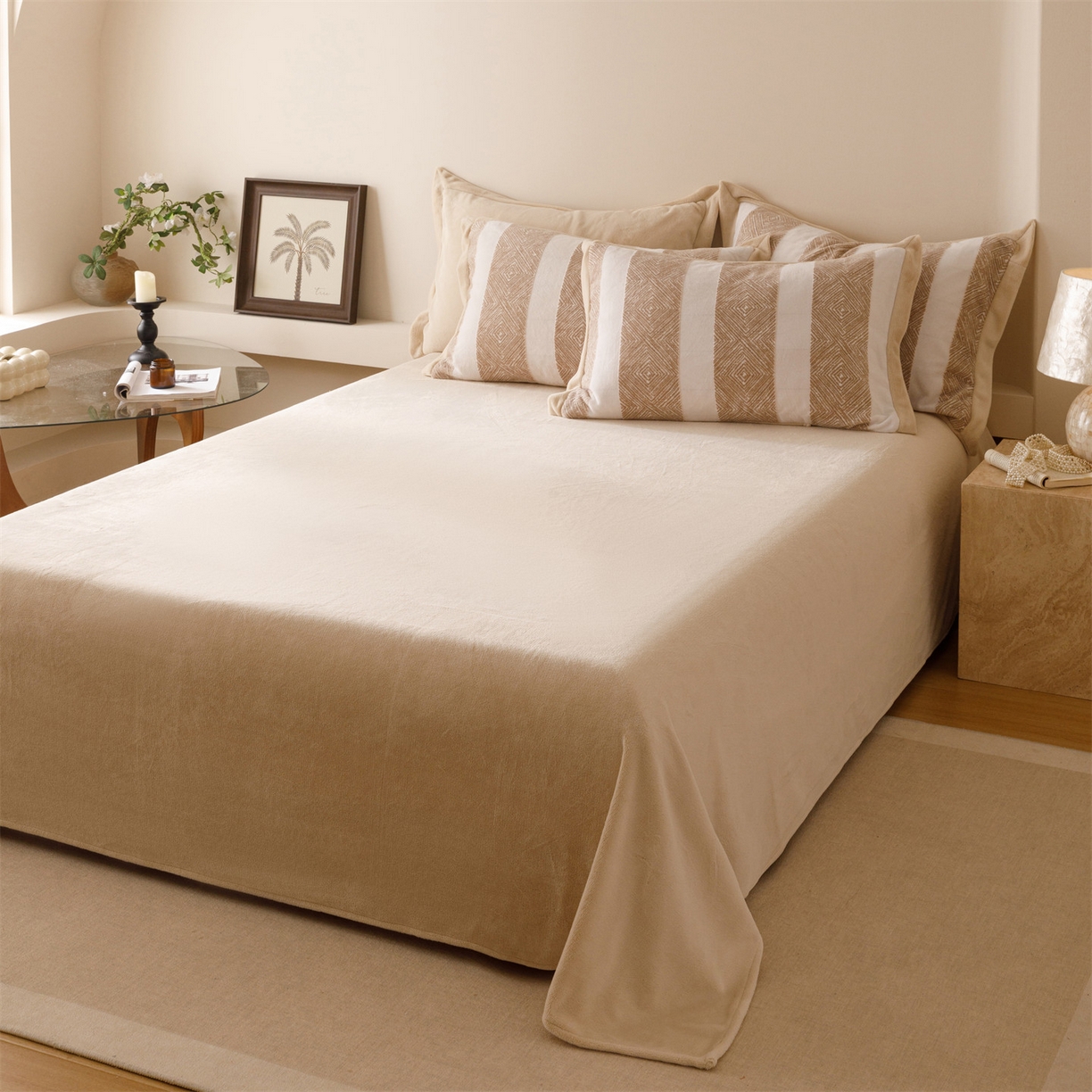 91家纺网 家纺一手货源 找家纺 恬思语家纺 2025新款亲肤舒适无印风宽边立体烂花牛奶绒四件套 条纹主义-卡其