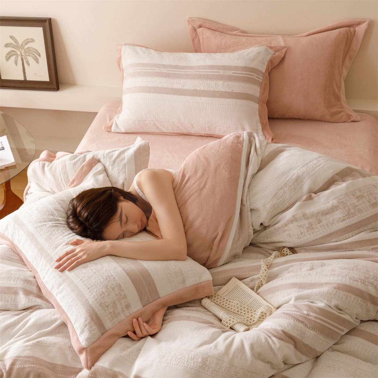 91家纺网 家纺一手货源 找家纺 （总）恬思语家纺 2025新款亲肤舒适无印风宽边立体烂花牛奶绒四件套