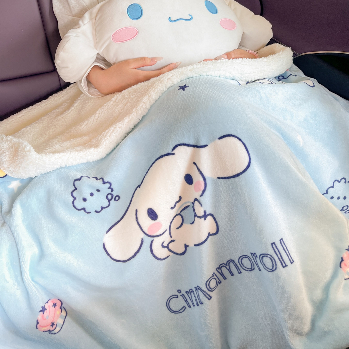 91家纺网 家纺一手货源 找家纺 暮思家居 2025新款三丽鸥正版授权少女可爱卡通加厚牛奶绒羊羔绒毛毯多功能四季毛毯 羊羔绒-甜品玉桂狗