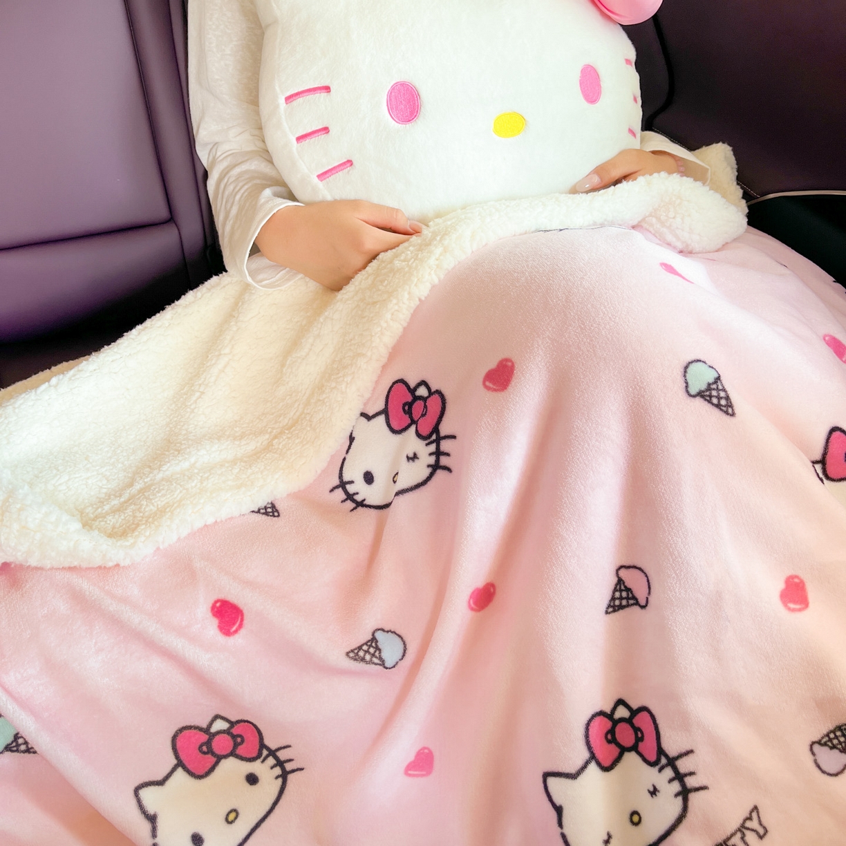 91家纺网 家纺一手货源 找家纺 暮思家居 2025新款三丽鸥正版授权少女可爱卡通加厚牛奶绒羊羔绒毛毯多功能四季毛毯 羊羔绒-甜筒KT