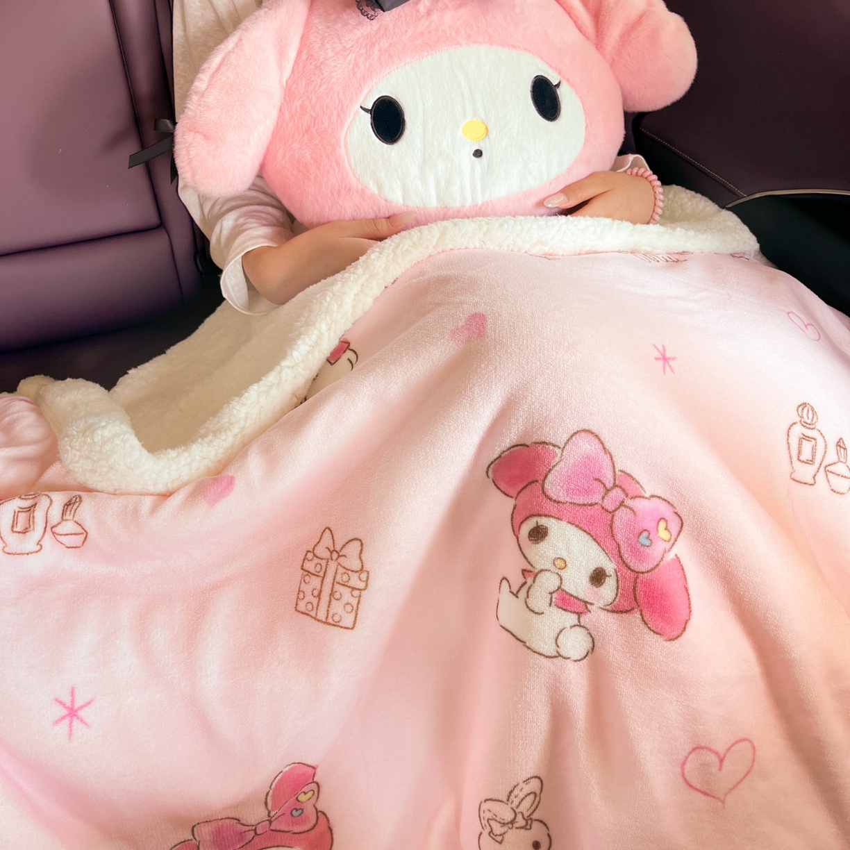 91家纺网 家纺一手货源 找家纺 暮思家居 2025新款三丽鸥正版授权少女可爱卡通加厚牛奶绒羊羔绒毛毯多功能四季毛毯 羊羔绒-兔妮美乐蒂