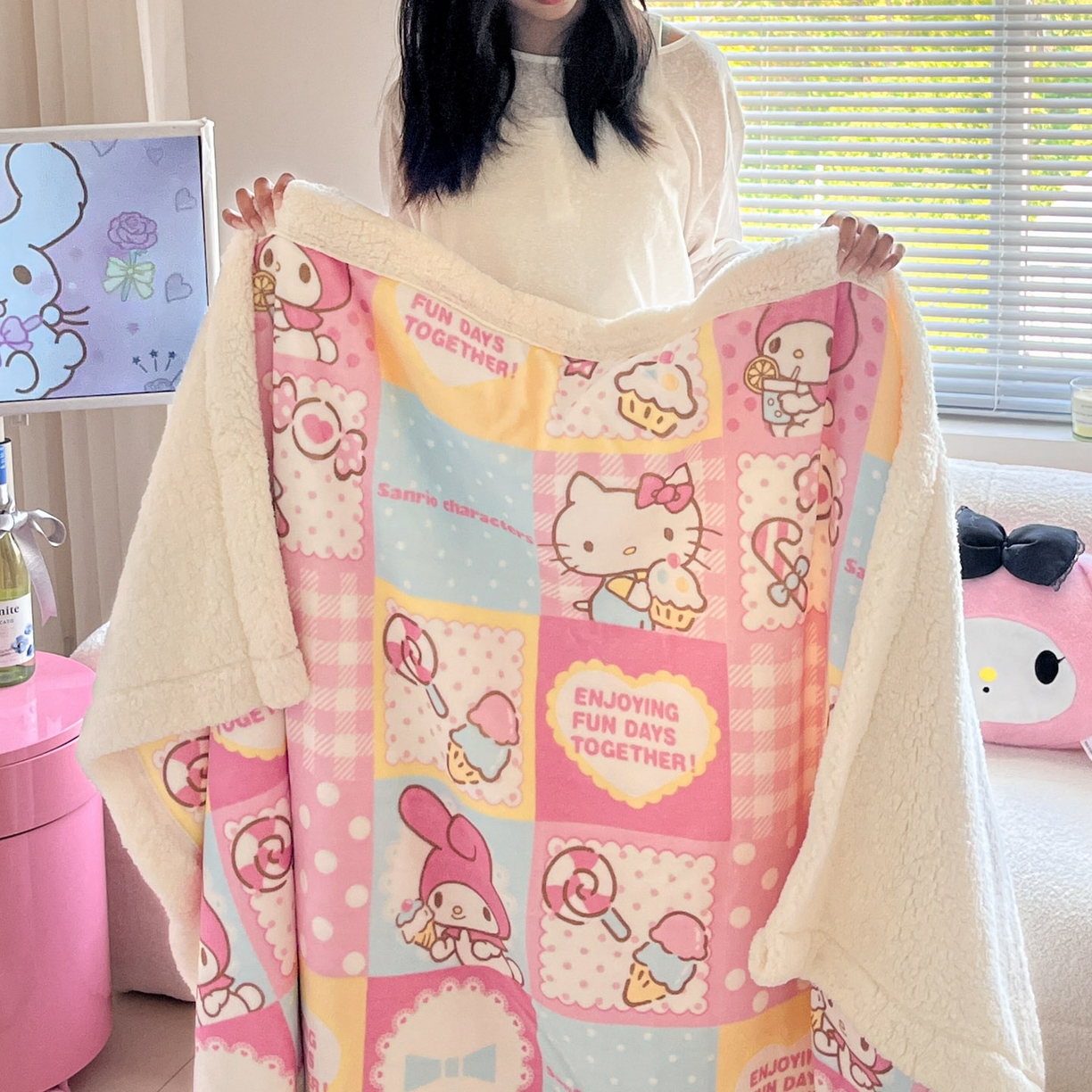 91家纺网 家纺一手货源 找家纺 暮思家居 2025新款三丽鸥正版授权少女可爱卡通加厚牛奶绒羊羔绒毛毯多功能四季毛毯 羊羔绒-KT美乐蒂