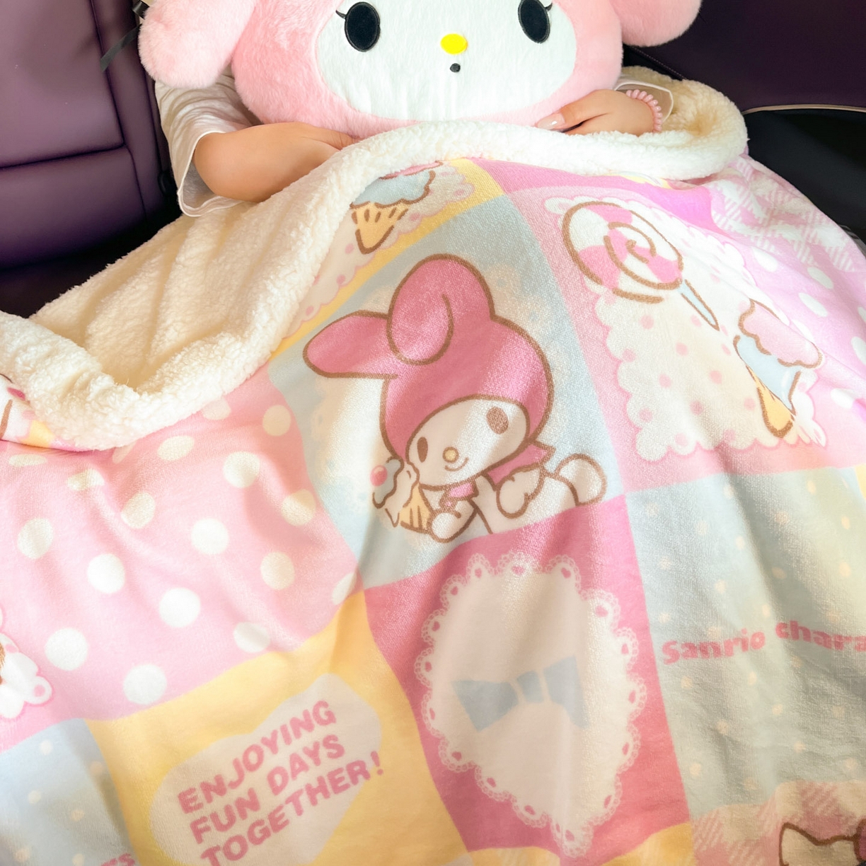 91家纺网 家纺一手货源 找家纺 暮思家居 2025新款三丽鸥正版授权少女可爱卡通加厚牛奶绒羊羔绒毛毯多功能四季毛毯 羊羔绒-KT美乐蒂