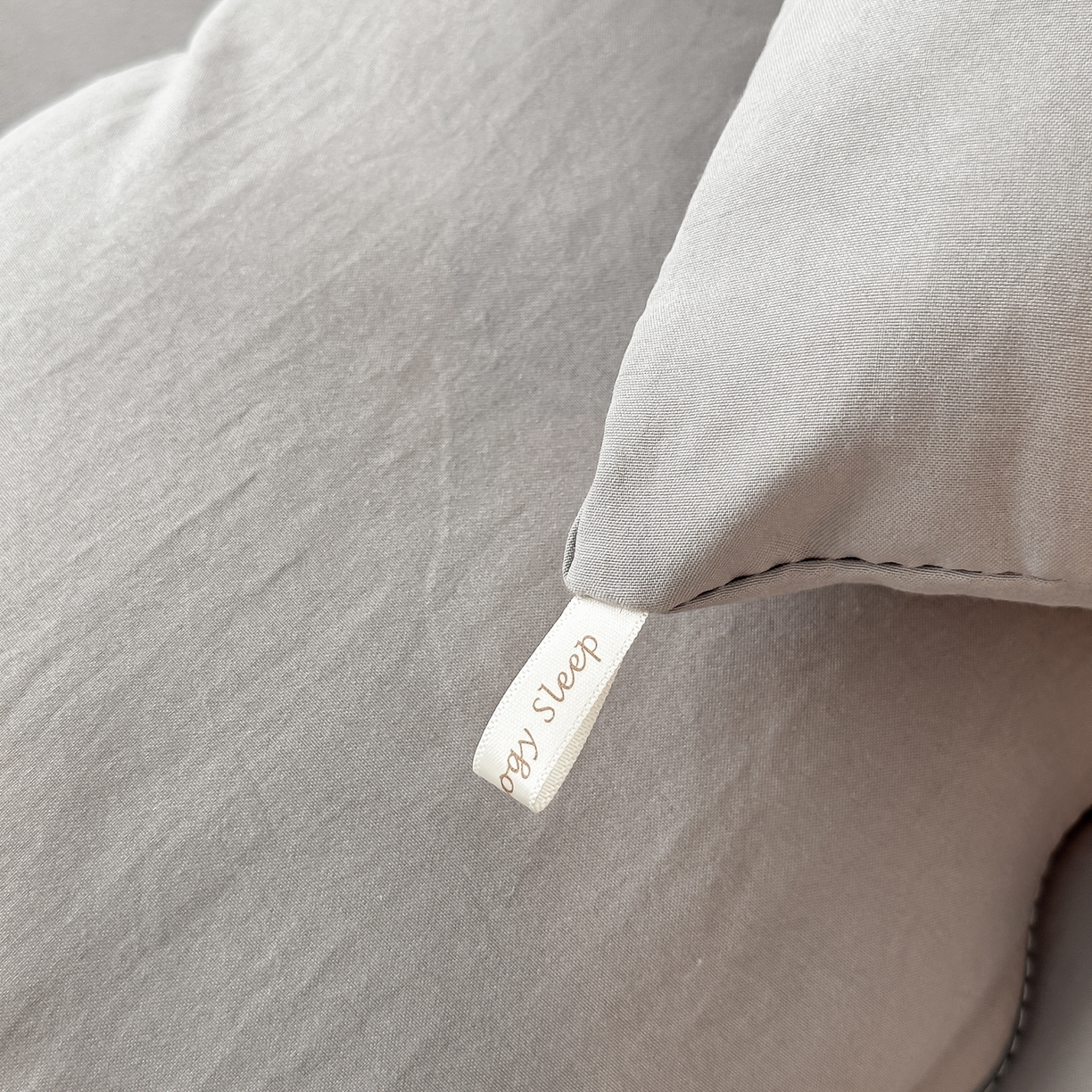 91家纺网 家纺一手货源 找家纺 好欣怡家纺 2026新款A类水洗棉新疆棉花冬被被子被芯棉花被直播 月光灰