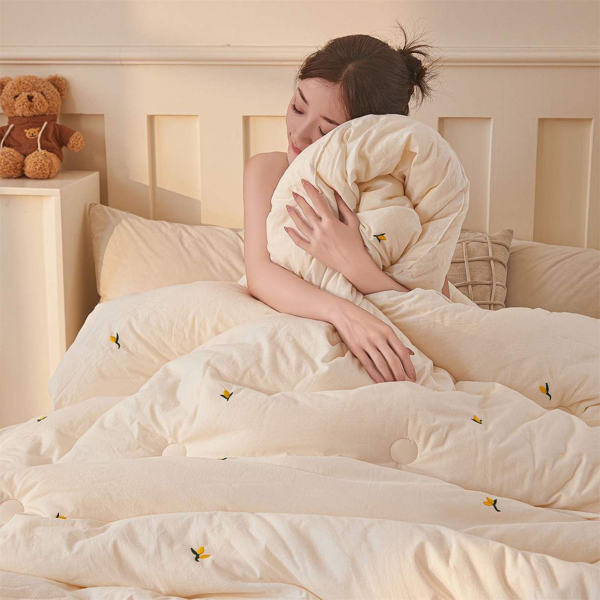 91家纺网 家纺一手货源 找家纺 创优家纺 2025新款专版绣花被全棉满绣刺绣被芯里外全棉新疆棉花被纯棉被芯被子春秋被冬被儿童被直播 里外全棉-黄花絮