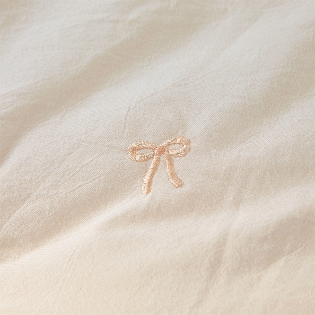 91家纺网 家纺一手货源 找家纺 创优家纺 2025新款专版绣花被全棉满绣刺绣被芯里外全棉新疆棉花被纯棉被芯被子春秋被冬被儿童被直播 里外全棉-蝴蝶结