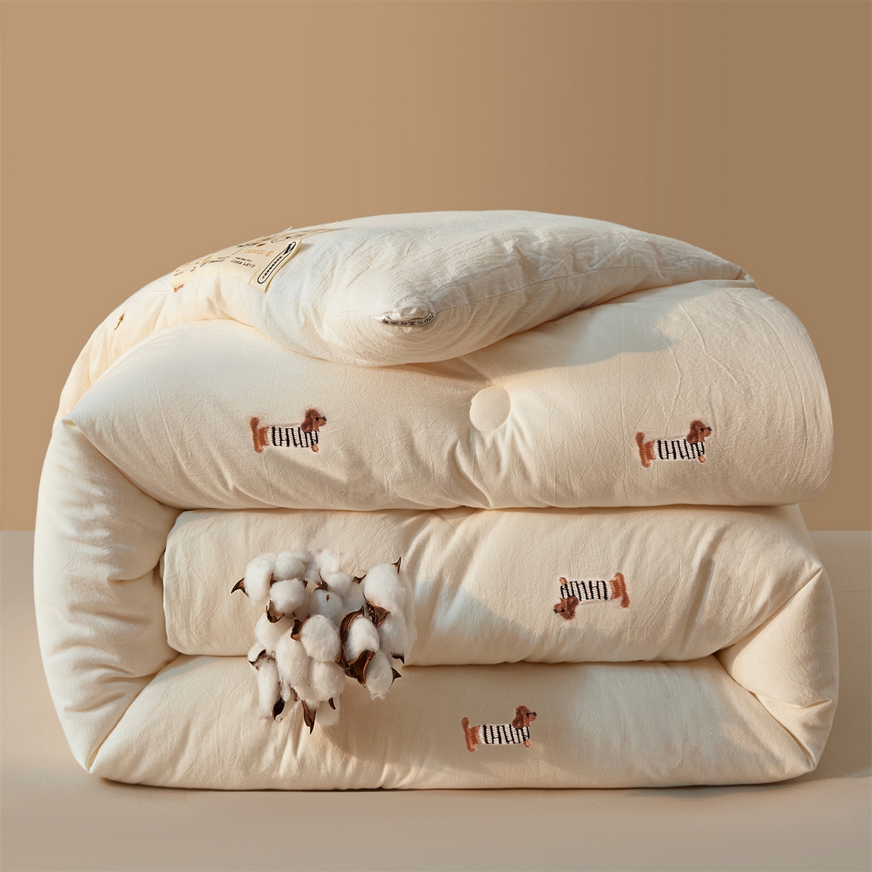 91家纺网 家纺一手货源 找家纺 创优家纺 2025新款专版绣花被全棉满绣刺绣被芯里外全棉新疆棉花被纯棉被芯被子春秋被冬被儿童被直播 里外全棉-腊肠狗