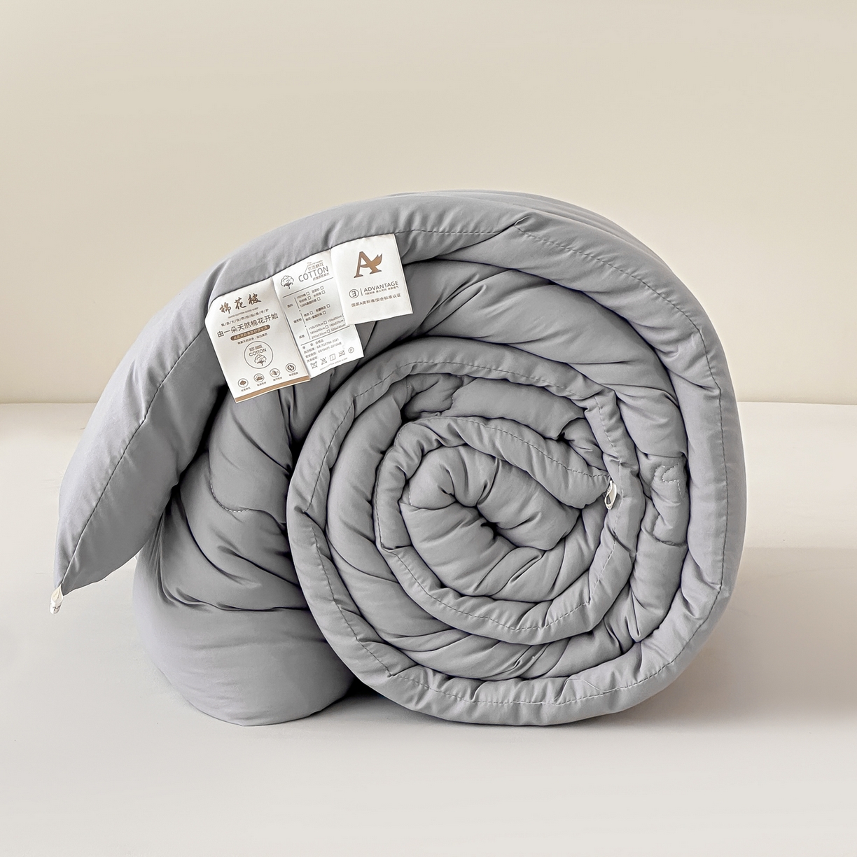 91家纺网 家纺一手货源 找家纺 好欣怡家纺 2026新款A类水洗棉新疆棉花冬被被子被芯棉花被直播 月光灰