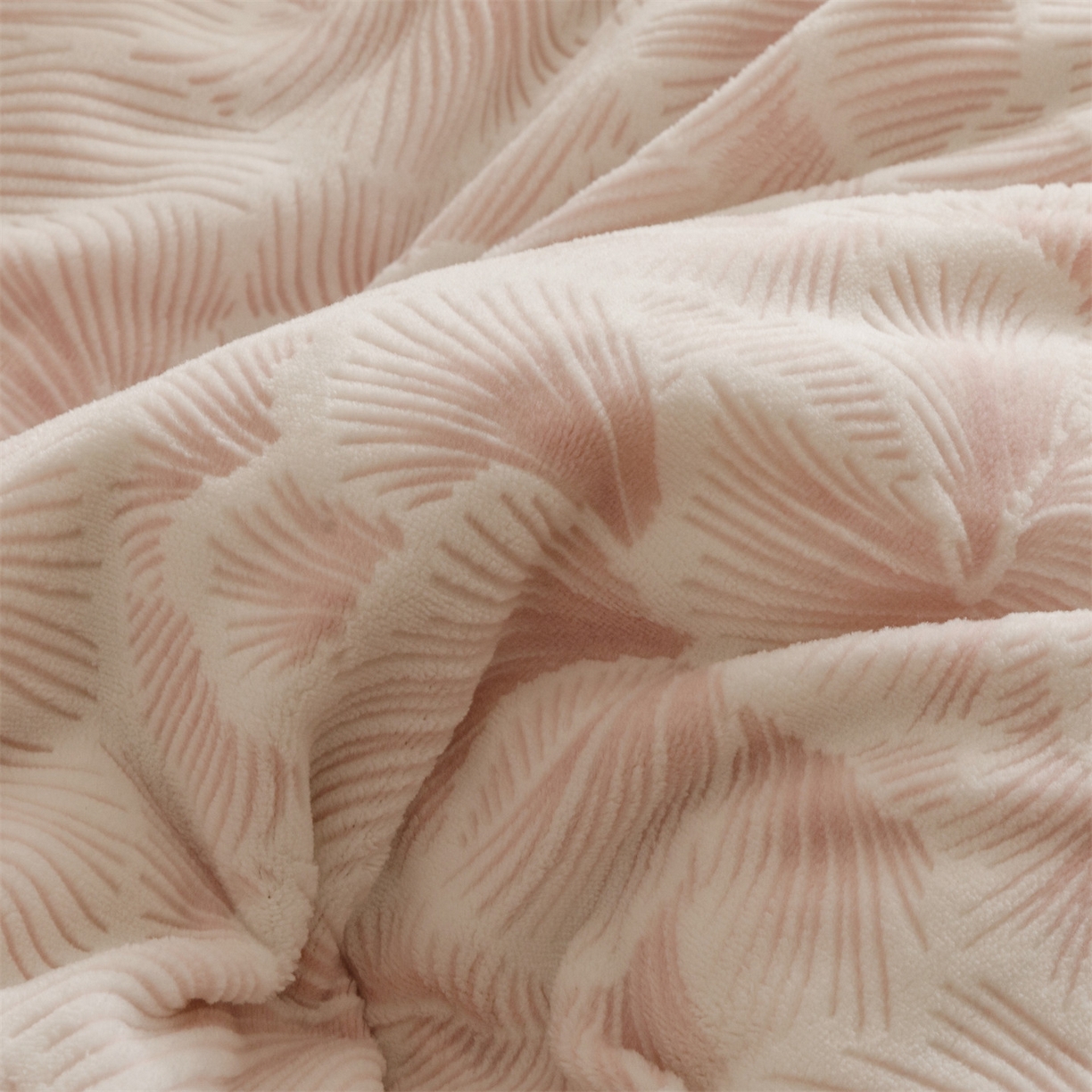 91家纺网 家纺一手货源 找家纺 恬思语家纺 2025新款亲肤舒适韩风小清新花边牛奶绒四件套 百花绽放-粉