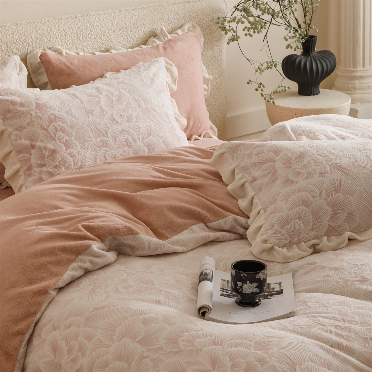 91家纺网 家纺一手货源 找家纺 （总）恬思语家纺 2025新款亲肤舒适韩风小清新花边牛奶绒四件套