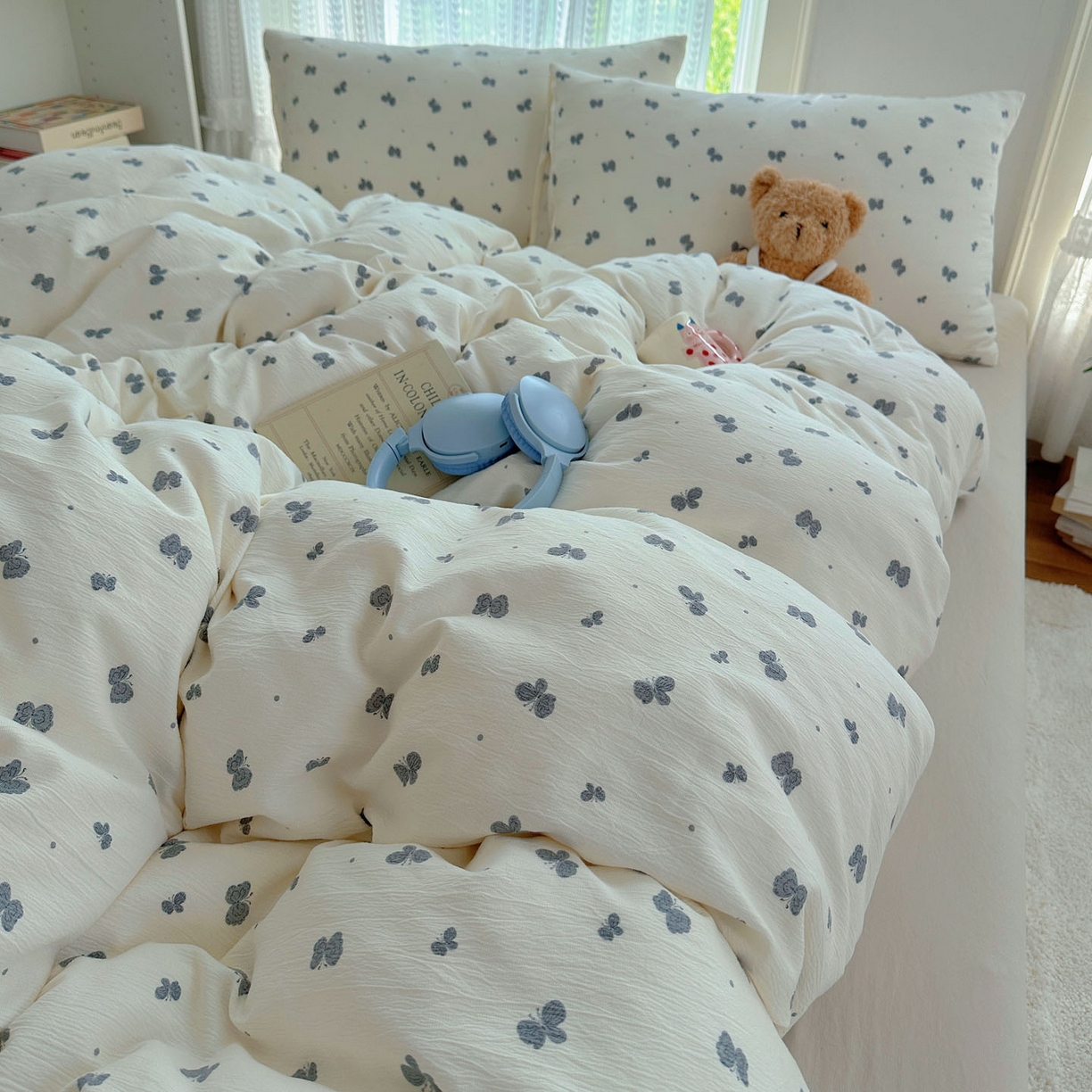 91家纺网 家纺一手货源 找家纺 金梦拉家纺 2025新款加厚皱皱纱婴儿纱四件套 蝶舞