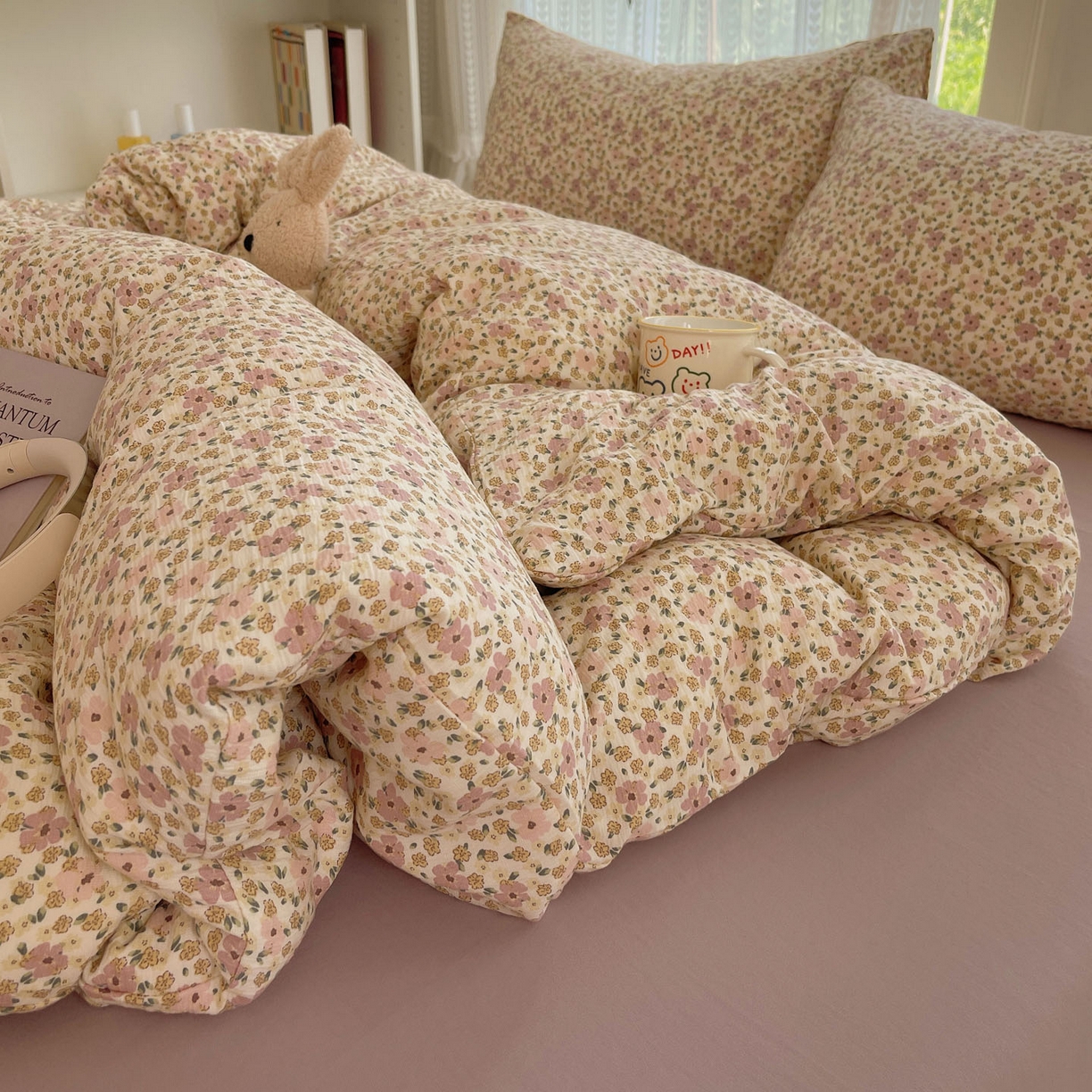 91家纺网 家纺一手货源 找家纺 金梦拉家纺 2025新款加厚皱皱纱婴儿纱四件套 海棠花颂