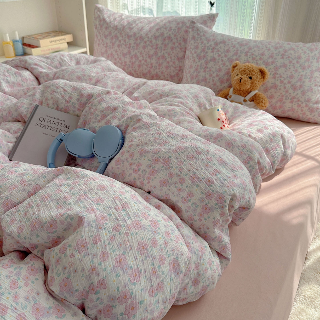 91家纺网 家纺一手货源 找家纺 金梦拉家纺 2025新款加厚皱皱纱婴儿纱四件套 薄雾山茶-粉