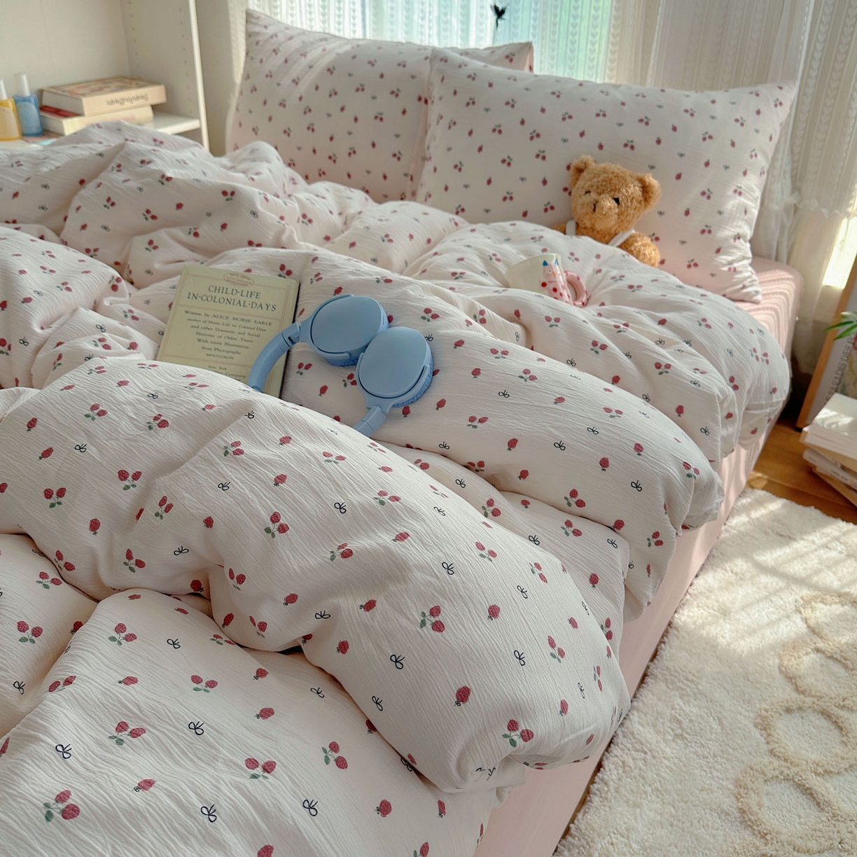 91家纺网 家纺一手货源 找家纺 金梦拉家纺 2025新款加厚皱皱纱婴儿纱四件套 奶油草莓