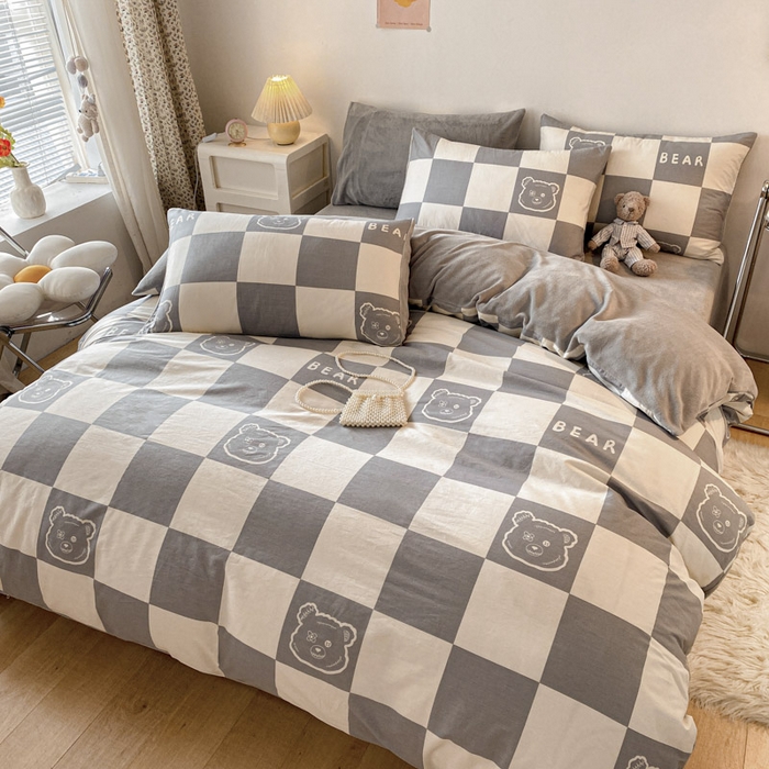 91家纺网 家纺一手货源 找家纺 晨希家居 2025A面40支全棉印花B版高克重牛奶绒棉加绒多规格套件棉加绒  灰格熊