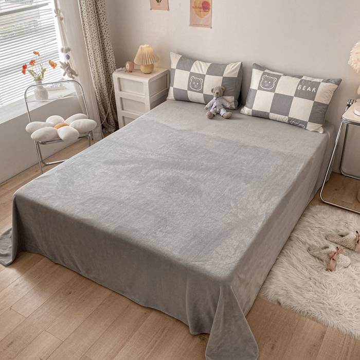 91家纺网 家纺一手货源 找家纺 晨希家居 2025A面40支全棉印花B版高克重牛奶绒棉加绒多规格套件棉加绒  灰格熊