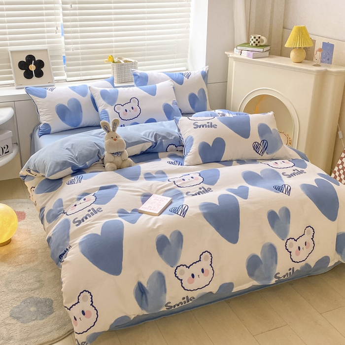 91家纺网 家纺一手货源 找家纺 晨希家居 2025A面40支全棉印花B版高克重牛奶绒棉加绒多规格套件棉加绒  蓝心小熊