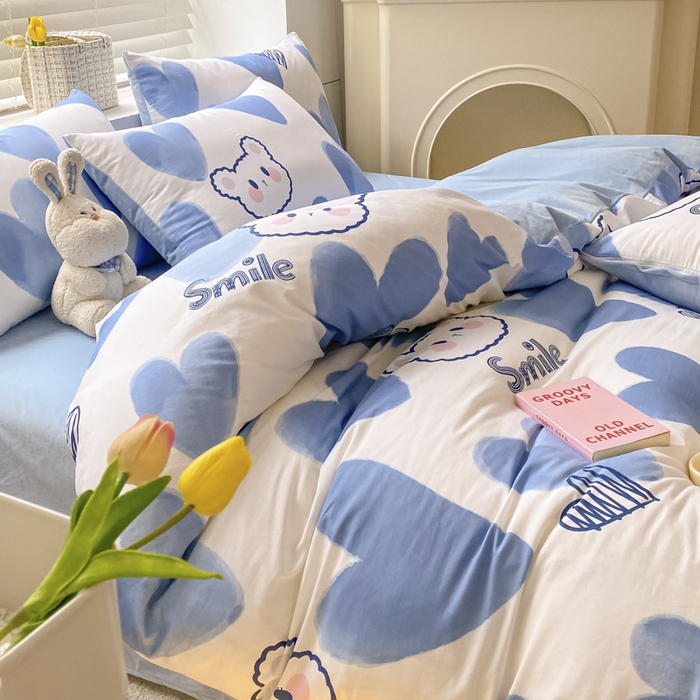 91家纺网 家纺一手货源 找家纺 晨希家居 2025A面40支全棉印花B版高克重牛奶绒棉加绒多规格套件棉加绒  蓝心小熊