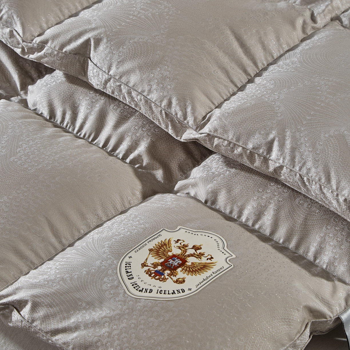 91家纺网 家纺一手货源 找家纺 暖羽屋羽绒馆 2025新款超精密金银丝大提花羽毛被子 羽绒被芯 羽绒被婚庆 95白鹅绒丝被 费罗娜 咖