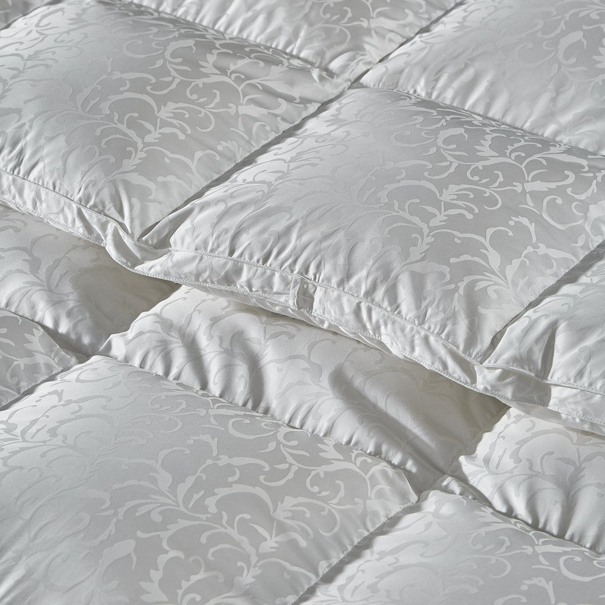 91家纺网 家纺一手货源 找家纺 暖羽屋羽绒馆 2025新款超精密金银丝大提花羽毛被子 羽绒被芯 羽绒被婚庆 95白鹅绒丝被 洛威尔 白