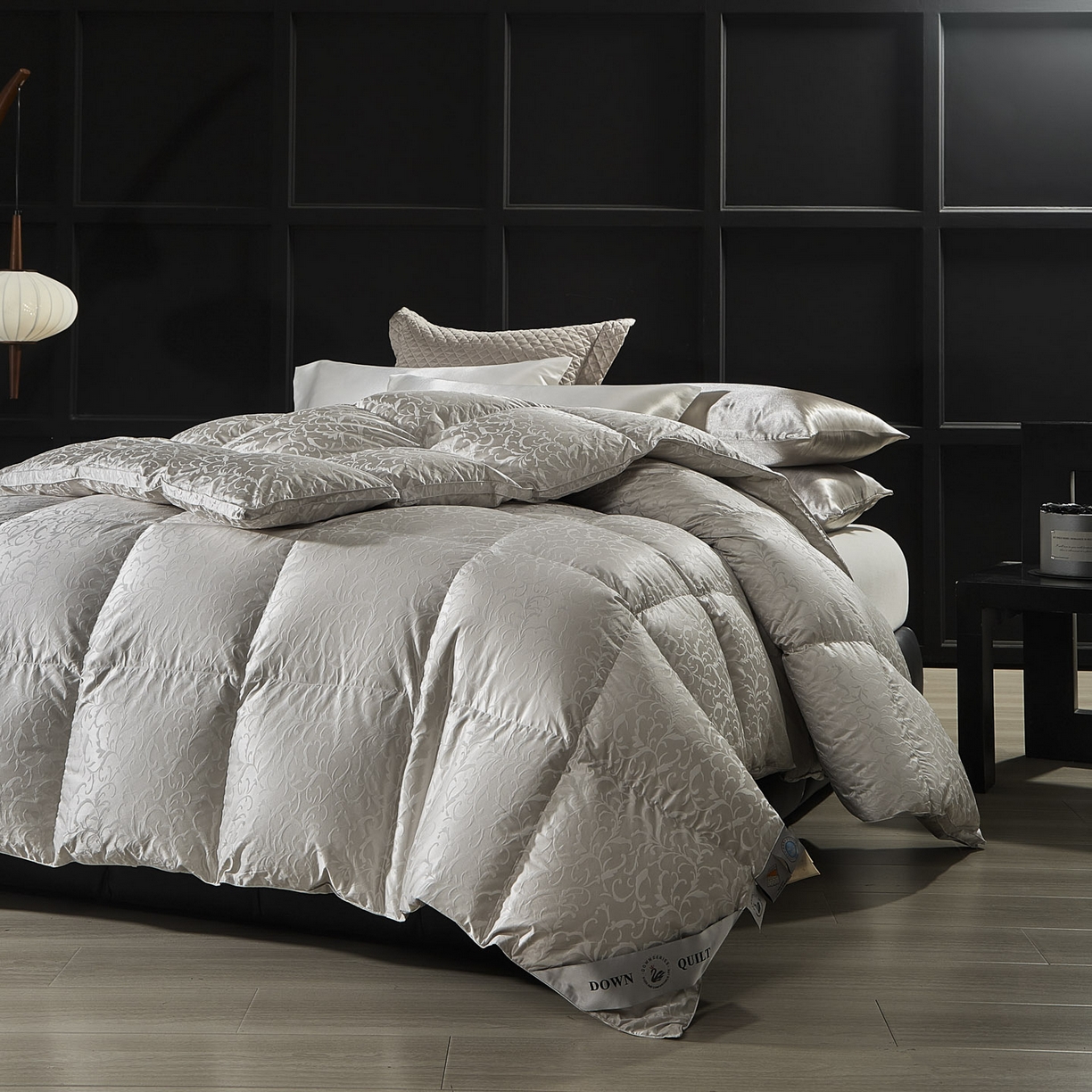 91家纺网 家纺一手货源 找家纺 暖羽屋羽绒馆 2025新款超精密金银丝大提花羽毛被子 羽绒被芯 羽绒被婚庆 95白鹅绒丝被 洛威尔 灰