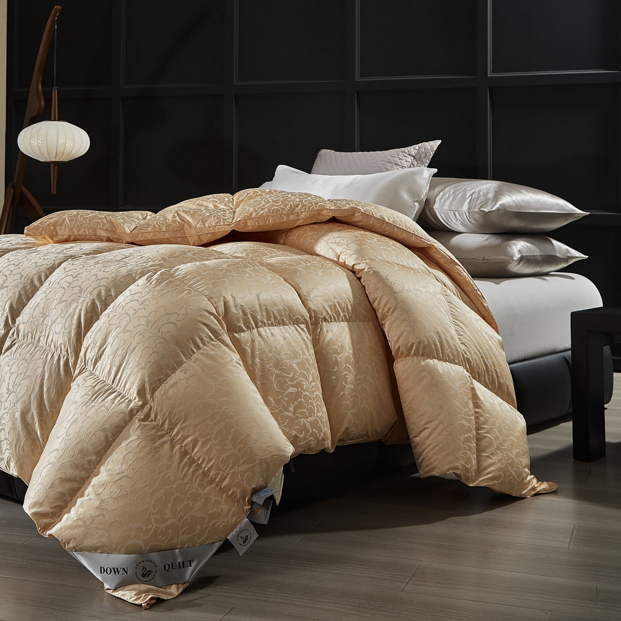 91家纺网 家纺一手货源 找家纺 暖羽屋羽绒馆 2025新款超精密金银丝大提花羽毛被子 羽绒被芯 羽绒被婚庆 95白鹅绒丝被 洛威尔 金